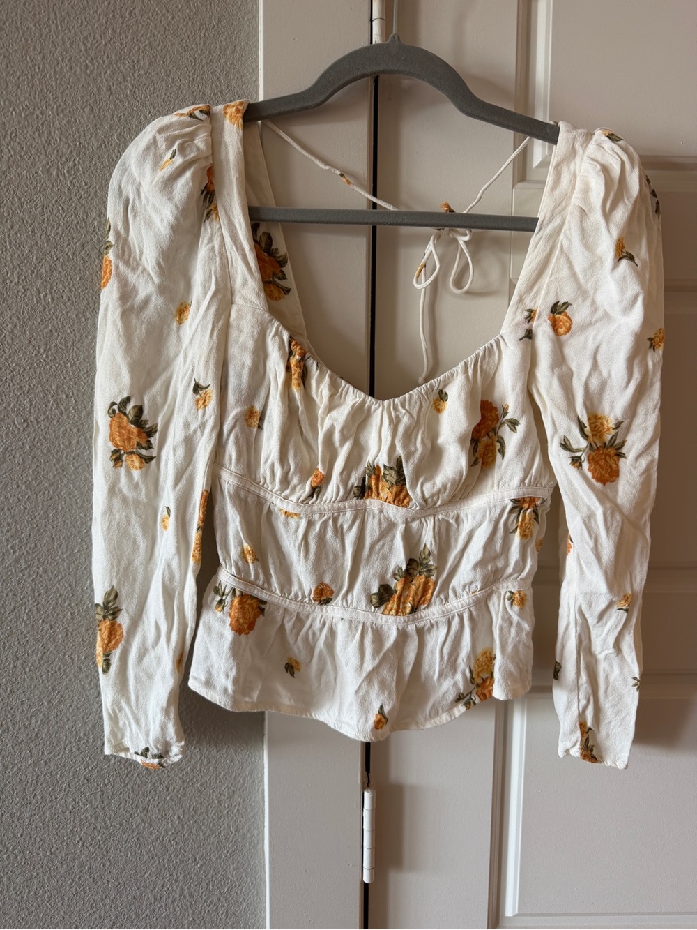 Reformation Plath in Constance Cream Floral Blouse Size Small Sweetheart - Picture 4 of 7